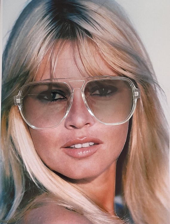 Transparent light green subtle aviators milano li… - image 7