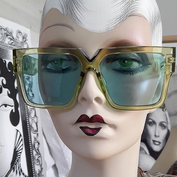 Khaki green tinted wow perspex.60s sunglasses wide mirror tinted lenses fashion milano paris san tropez ibiza square frame madrid san tropez