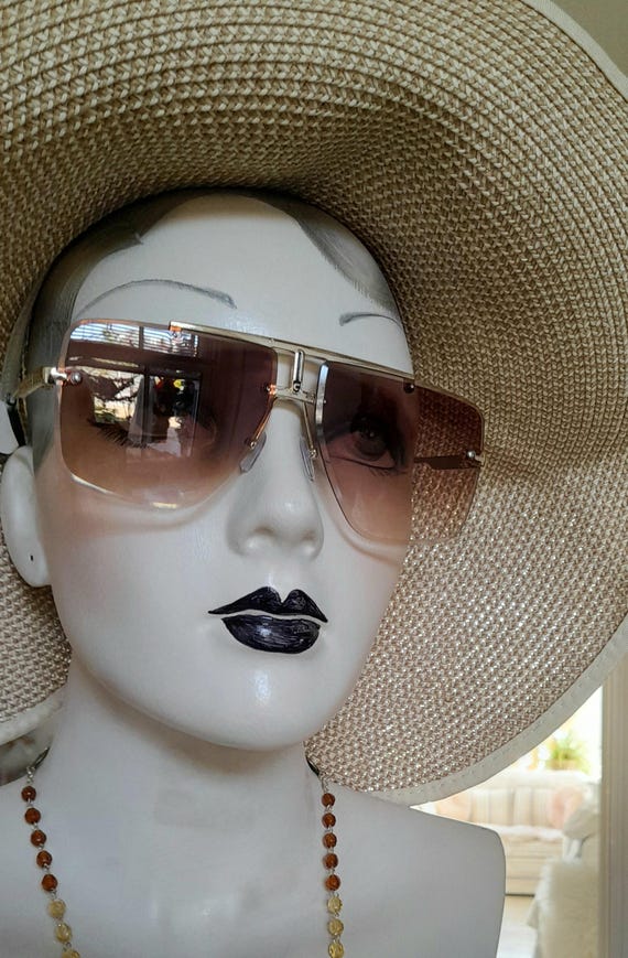 Classic Style Aviator Stylish 70s Retro Chic Classy  display picture 1