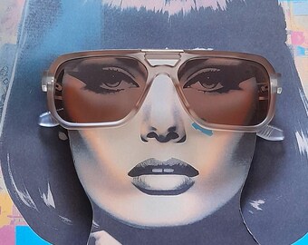 70s pale tint sunglasses jackie o 70s retro gradient tint oversized aviators light brown pale classy cool vintage style beach bar  ibiza