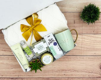 Caja de regalo cristiana para ella: artículos veganos para spa y devocionales.