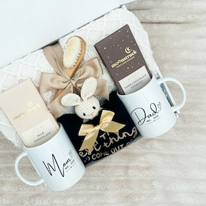 Personalized Mom & Dad Mugs Gift Box: New Parent Essentials