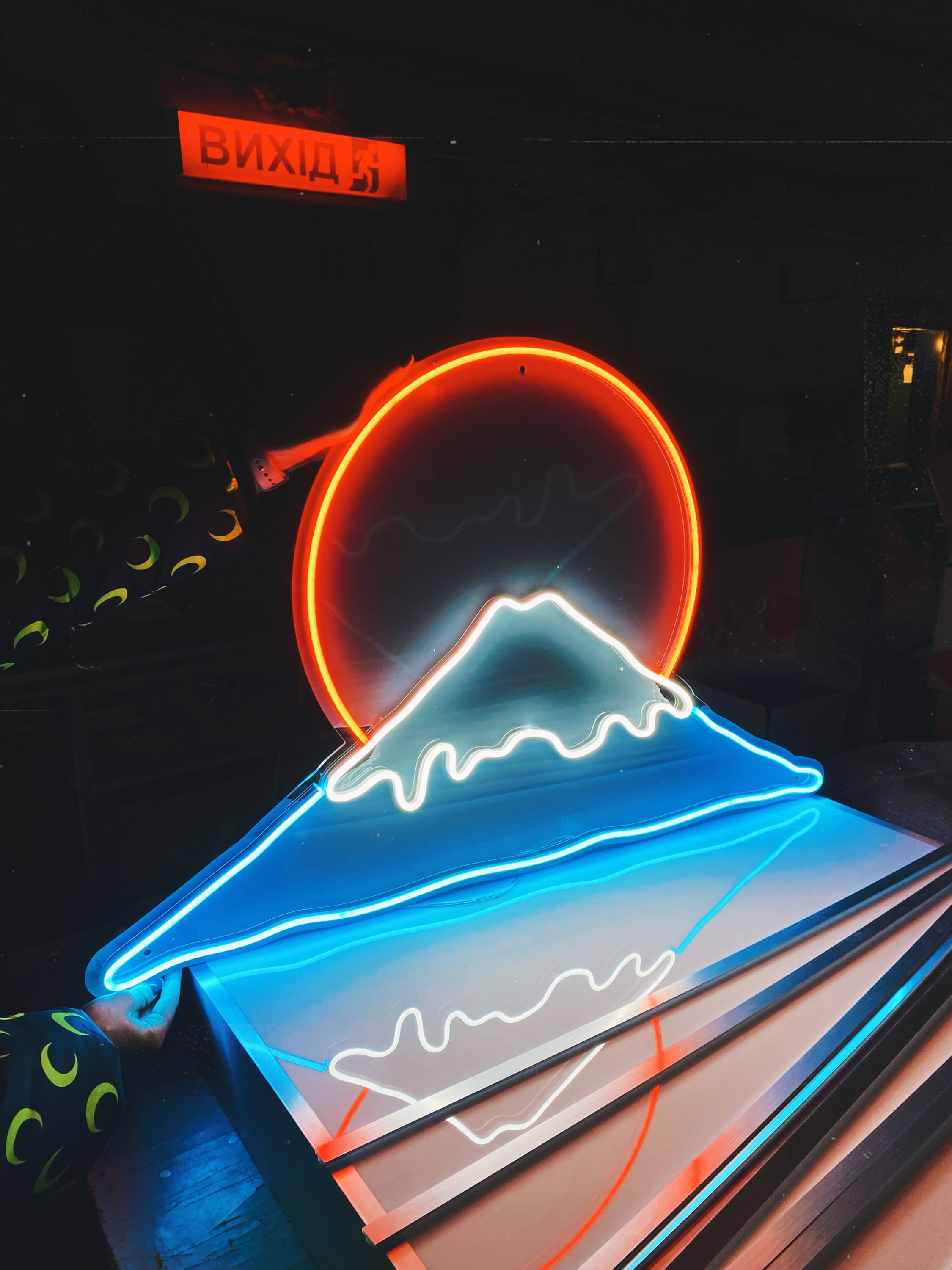 LEO今井『CITY FOLK』『FIX NEON』『SYNCHRONIZE』 Linkind EP6 Smart Hexagon Panels, Multi-Color LED Wall Light