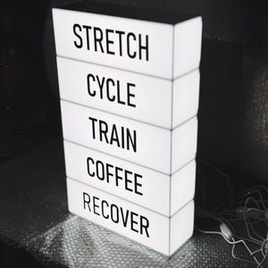 Op maat gemaakte tafel- en wandlichtbak | Nachtlampje | Tafeldecoratie | Voor studio | Homeverlichting: aangepaste tekst of logo!
