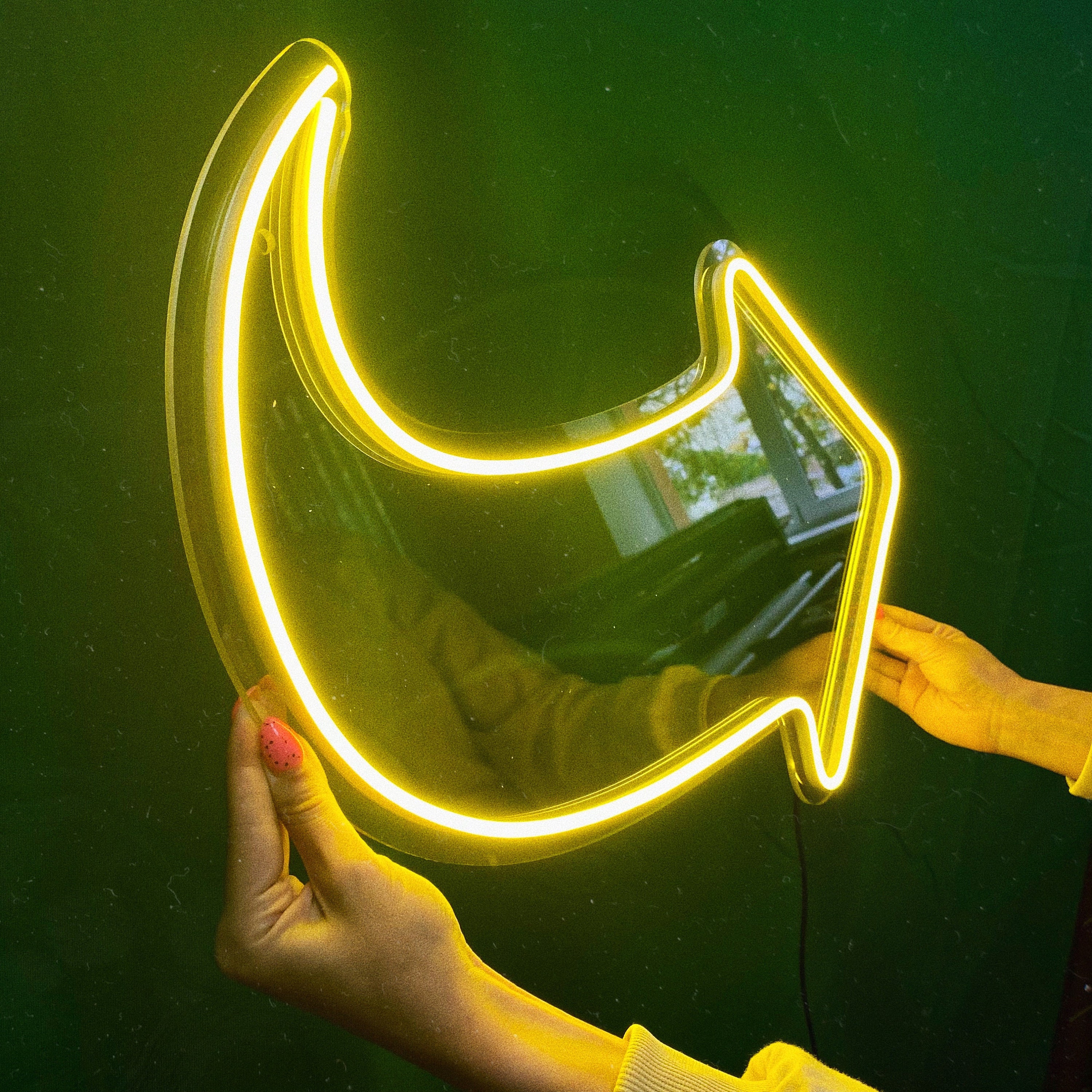 Lighted Direction Sign Direction Arrow LED Neon Sign, Navigation Arrow Wall Decor for Business ...