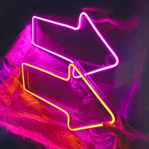 Insegna al neon a LED con freccia direzionale, decorazione da parete con freccia di navigazione per attività commerciali. Scegli il colore, la dimensione e controlla la luminosità!
