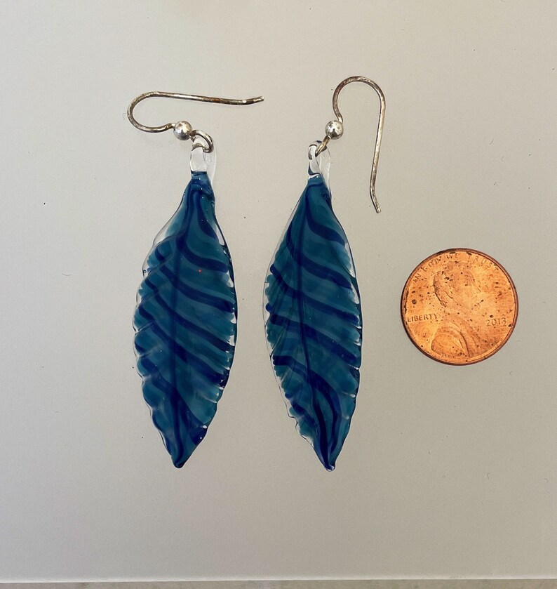 Glass Feather Earring Deep blue