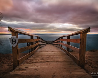 PRINT-Pierce stocking lookout