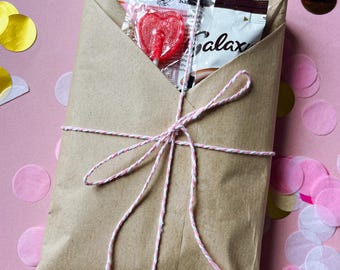 Blind date with a book set, cute romance book, Bookish gift set for reader, spicy Reader gift, valentines gift for readers, Bookish gift box