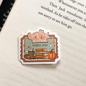 Cozy Reader Glitzer Aufkleber, Bücherwurm Aufkleber, Kindle Aufkleber, Bücherwurm Girlie Aufkleber, Kindle Herbst Aufkleber, Geschenk für Buchliebhaber, Halloween Aufkleber