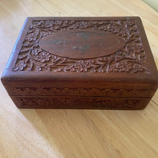 Vintage hand carved keepsake box. Made in India.