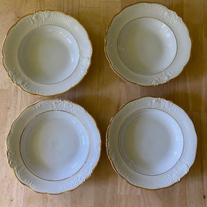 Vintage Walbrzych Glory gold umrandete China Suppenschüsseln. 4er Set.