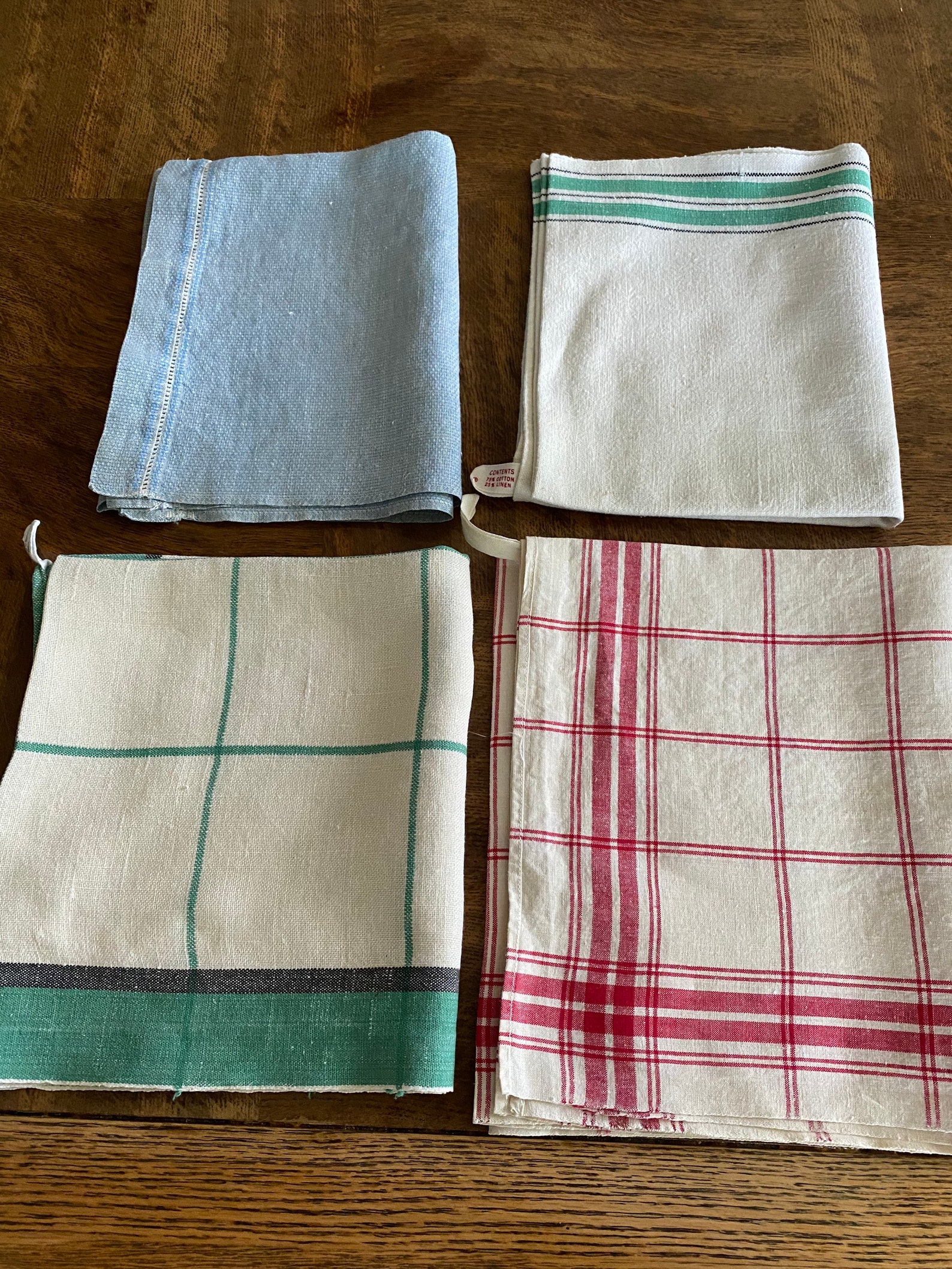 Vintage dish towels from the 1960s. Cotton and linen mix and Etsy