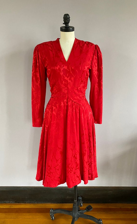 Vintage Pauline Trigere  V Neck long sleeved dress - image 2