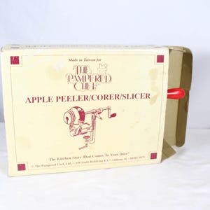 Vintage 1990s Pampered Chef Apple Peeler with Instructions Collectible Kitchen
