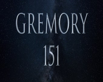Puede incluir: Un fondo azul oscuro con un texto superpuesto en plata metálica. El texto dice "GREMORY 151".