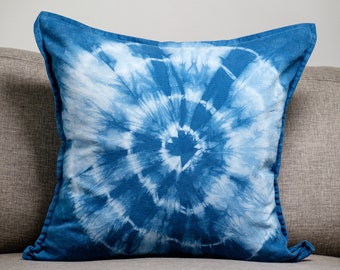 Indigo Shibori Pillow Cover, Tie Dye Throw Pillow 20x20, Natural Hand Dyed Blue Sofa Cushion, Gypsy Bohemian Decor, Made in Canada