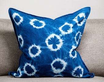 Indigo Shibori Pillow Cover, Tie Dye Throw Pillow 20x20, Natural Hand Dyed Blue Sofa Cushion, Gypsy Bohemian Decor, Made in Canada