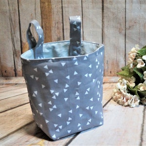 Lenkertasche Utensilo grau Dreieck Triangel   Spielzeugtasche Aufbewahrung Kinderbett Schnullertasche Laufrad Roller Deirad Osterkorb