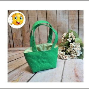 Kindertasche grün mit weißen Punkten Spieltasche Geschenktasche Geburtstag Weihnachten Ostern Kinderküche Kaufladen Laufrad Roller Laufrad