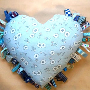 Heart pillow nest blanket for dementia sufferers – Dementia and autism therapy – Haptic motor activation – Activity for Alzheimer’s