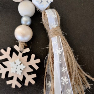 Christmas Wood Bead Garland, Snowflake Wood Beads with Tassel, Farmhouse Beads, Wood Beads, Tiered Tray, Winter Wood Beads, Christmas Gift White ribbon