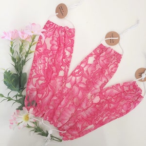 Pink Lace Face Mask: Breathable Wedding Bridal Party Mask