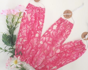 Pink Lace Face Mask: Breathable Wedding Bridal Party Mask