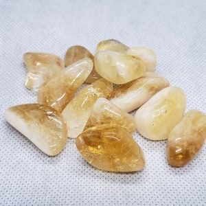 Citrine Tumbled Stones: Choose How Many Pieces (&#39;A&#39; Grade)