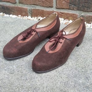 1930er 1940er Jahre Damenschuhe in Wildlederoptik