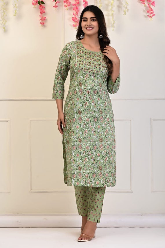 INSTOCK ○Pattern: STRAIGHT KURTI WITH PANT. ○Fabric : Soft Muslin Weaving  Material ○Work : Fancy Embroidery Work ○Size : XXL-44 3XL-46 ○Length :  Approx 44 to 46