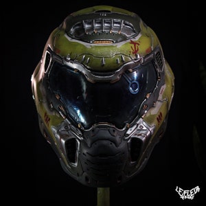 DOOM SLAYER Helmet Replica/ Doom eternal