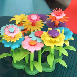 Build A Flower Garden, 47Pcs, Sensory Toy, Quiet Time Building Toy, Montessori Birthday Toddler Toy for 3 Year Old, 2 Year Old, 4 Year Old