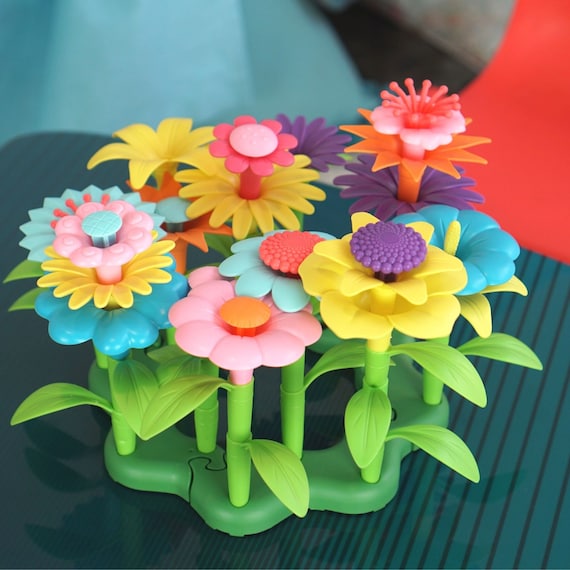 Pretend Play Flower Garden Kit New Includes Garden Box Felt Flowers Toys 