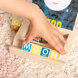 Montessori Spelling Game for Kids, Wooden Alphabet Learning Toy, Educational Toy for 3-5 Year Old, Home Learning Toy, Kindergarten Gift Idea