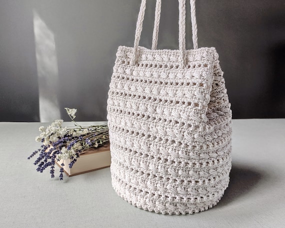 15 Bag Crochet Patterns – Make a Purse - A More Crafty Life