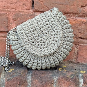 Crochet purse pattern, crochet bag pattern, round bag pattern, shoulder bag clutch crochet patterns, cord rope bag tutorial, handbag pattern image 1