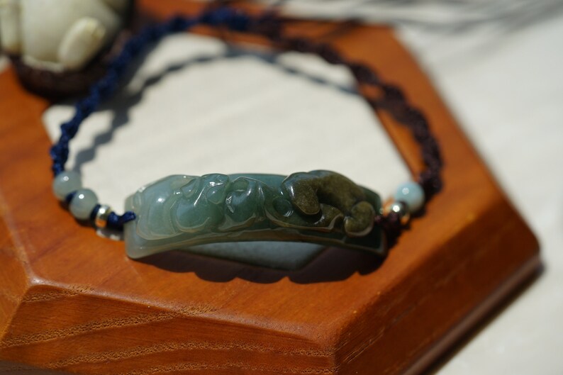 Braccialetto con pendente in giadeite verde naturale di grado A RUYI 如意, annodatura tradizionale cinese, regalo, n.BP002