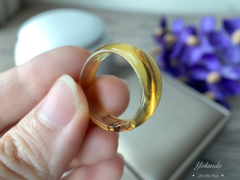 No072 Natural amber ring,Gift,jade,only one