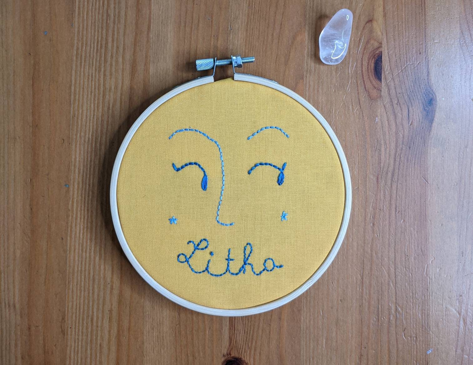 Cercle Décoratif Brodé Litha