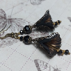 Black Filigree Earrings, Gothic Earrings, Black Flower Earrings, Jet Crystal Earrings, Halloween, Gothic Black Floral Dangle Earrings,