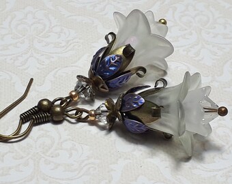 White Boho Flower Earrings, Crystal Fairycore Dangles, Floral Fantasy Jewelry,