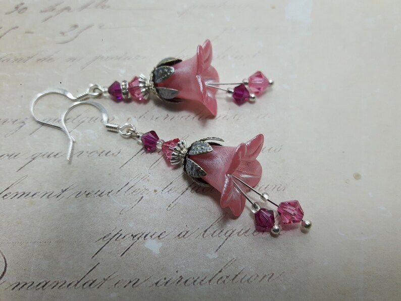 Pink Flower Earrings*Pink Vintage Floral Earrings*Bohemian Earrings*Dangle Drop Earrings*Fairy Flower*Gift For Her*Pink Art Nouveau Earrings