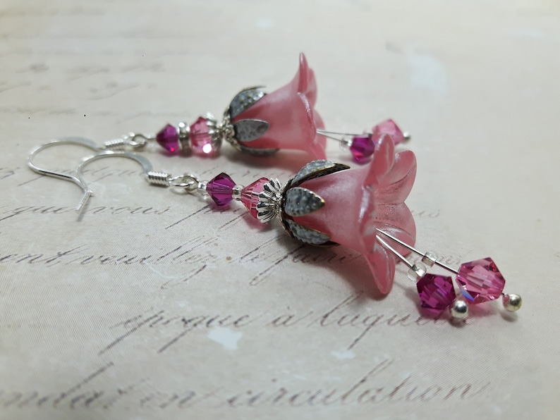 Pink Flower Earrings*Pink Vintage Floral Earrings*Bohemian Earrings*Dangle Drop Earrings*Fairy Flower*Gift For Her*Pink Art Nouveau Earrings