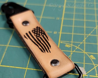 Llavero de cuero grabado personalizado: Herman Oak Keyfob