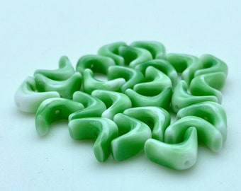 Vintage Green & White V-Shaped Boomerang West German Beads (8x11mm) (GGG9)