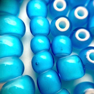 Vintage Electric Blue White Heart Czech Glass Beads (2 Variations) (GCG7)