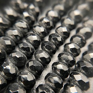 Sadingo Acrylic Beads Black Matte (6 mm 600 Pieces) Black Beads for  Bracelets, Partner Bracelet, Friend Bracelet