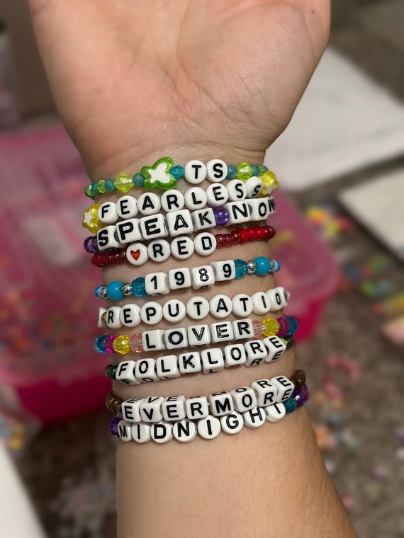 Making friendship bracelets for the tour to share with people seated around  me. I'm hoping to make 100. : r/TaylorSwift