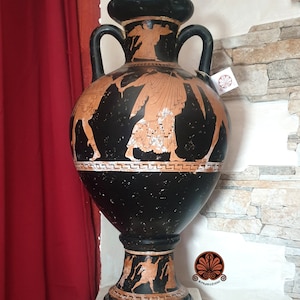 Attic amphora reproduction vase with red figure lid. Total height 53cm. image 1